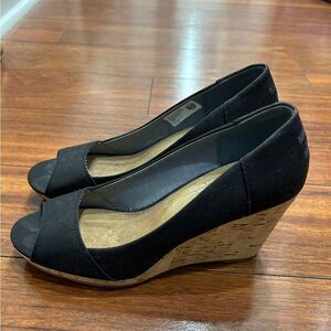 TOMS Classic Espadrille Wedge Sandal - Black - Women’s Size 7.5